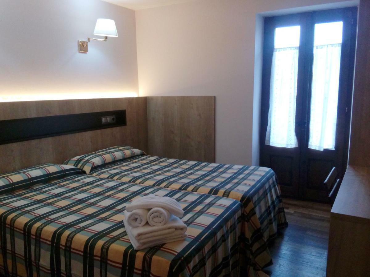 Menció - Plaça Major Hotel 2*