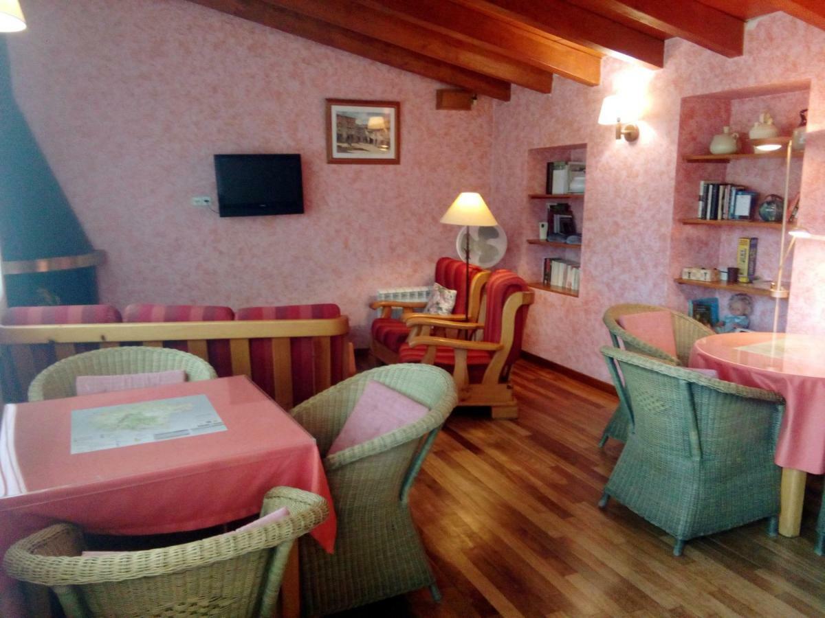 Hotel Menció - Plaça Major 2*