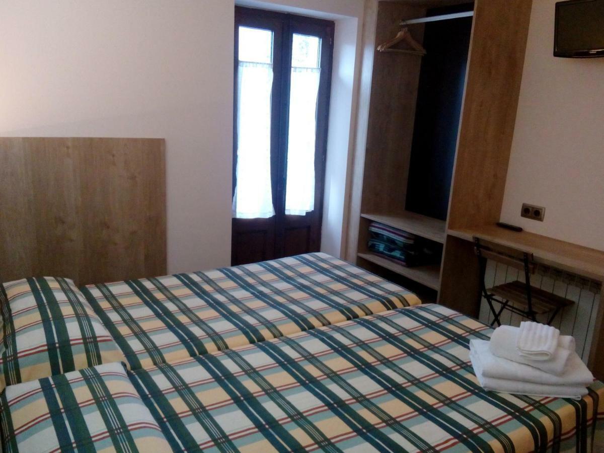 Mencio - Placa Major Hotel