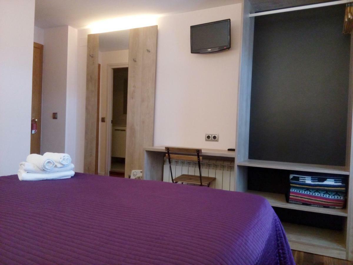 Menció - Plaça Major Hotel Santa Pau